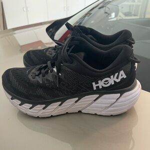 Hoka Gaviota 4 Men size 9 D